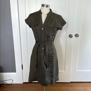 Banana Republic Elegant Olive Green Button-Down Dress (size 6)